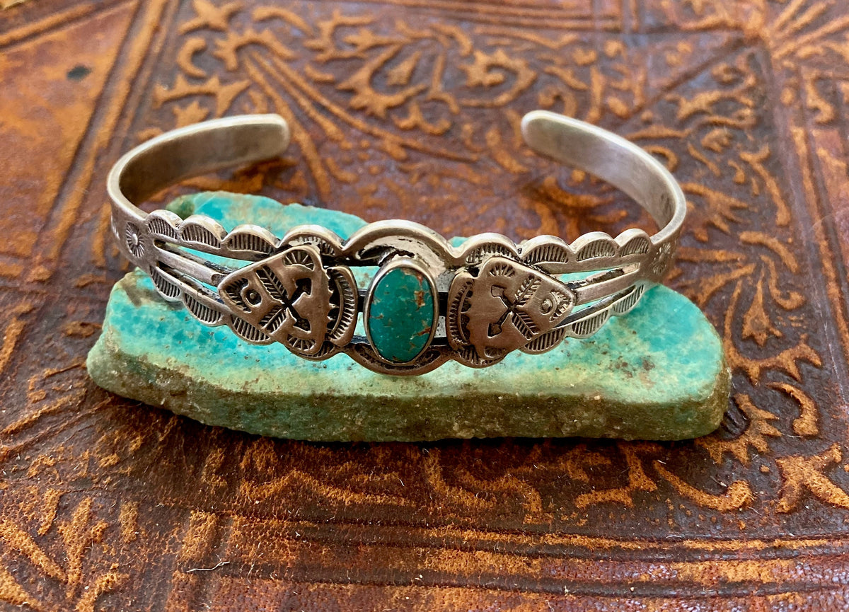 Vintage Southwestern Sterling Silver Turquoise Cuff Bracelet | Native American Jewelry