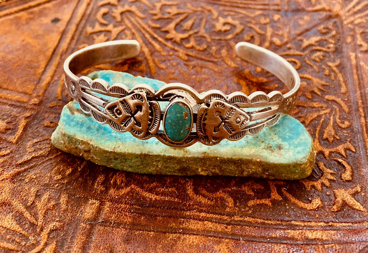 Vintage Southwestern Sterling Silver Turquoise Cuff Bracelet | Native American Jewelry